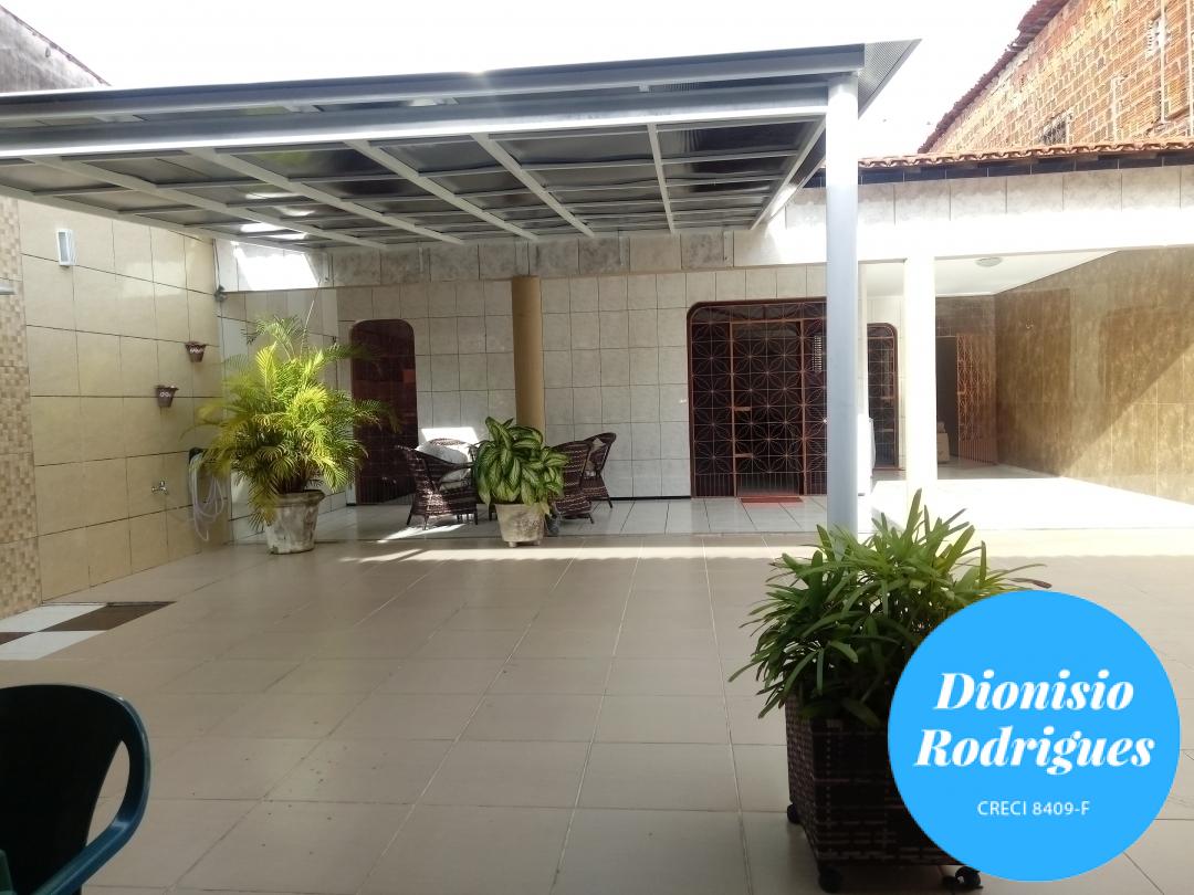 Casa à venda com 3 quartos, 308m² - Foto 5