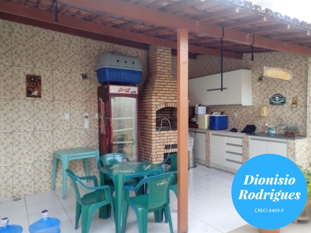 Casa à venda com 3 quartos, 308m² - Foto 4