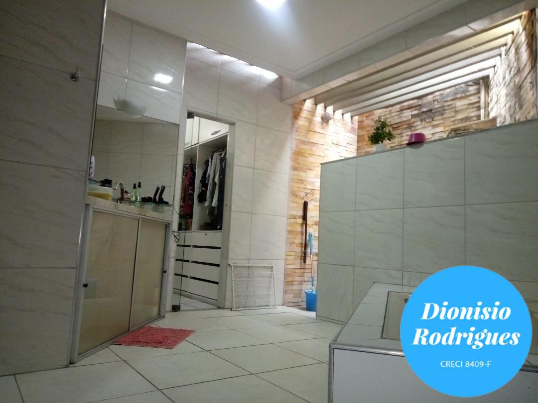 Casa à venda com 3 quartos, 308m² - Foto 22
