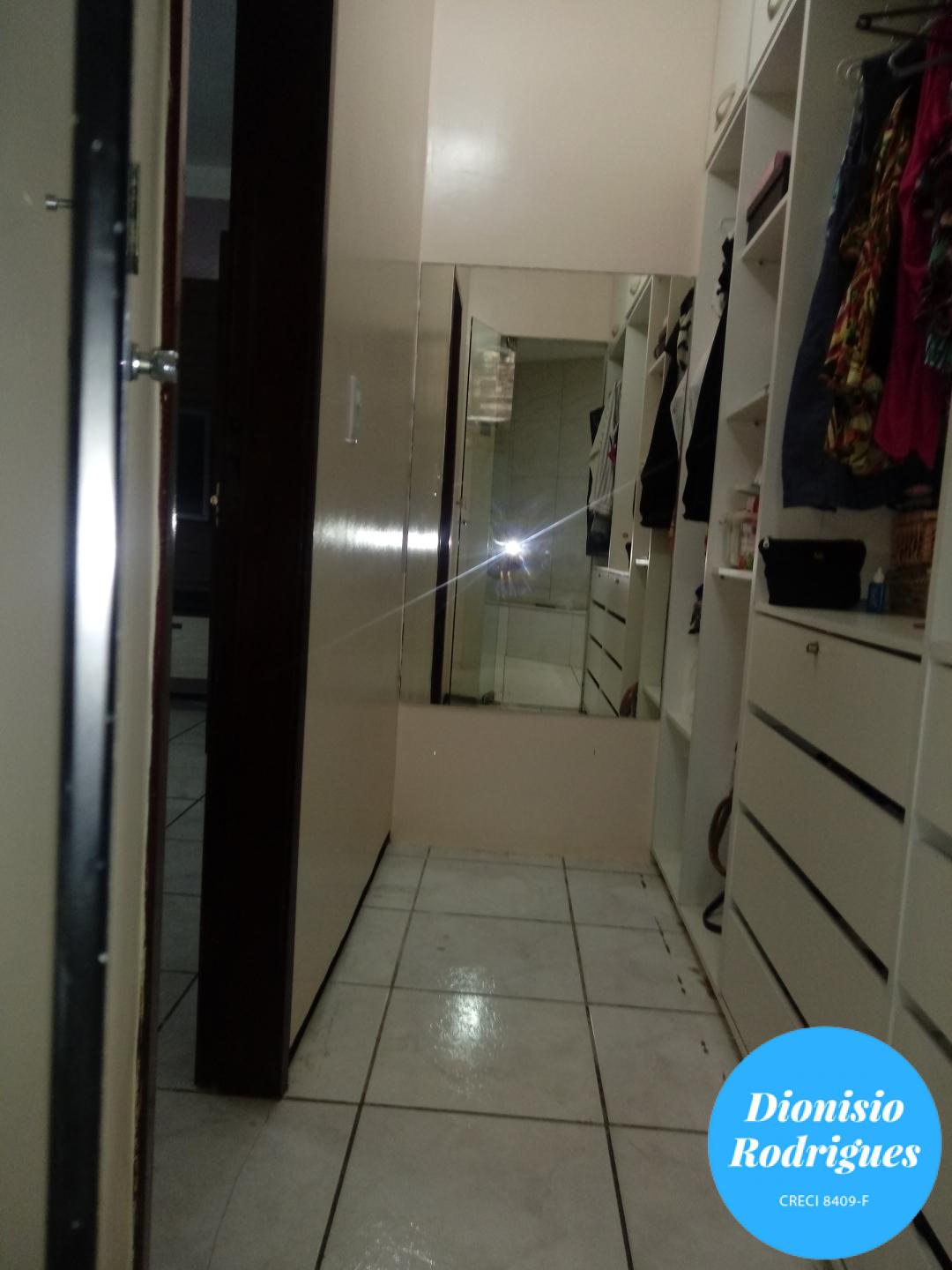 Casa à venda com 3 quartos, 308m² - Foto 37