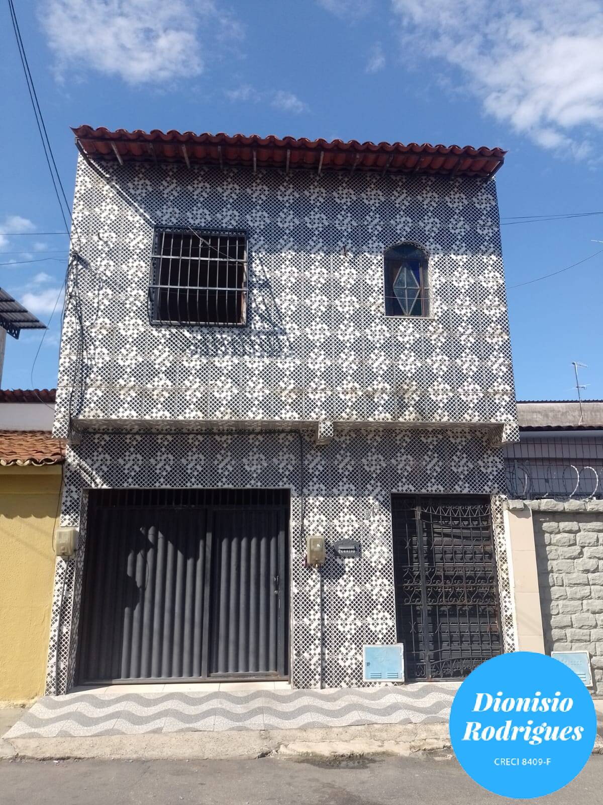 Casa à venda com 3 quartos, 148m² - Foto 2